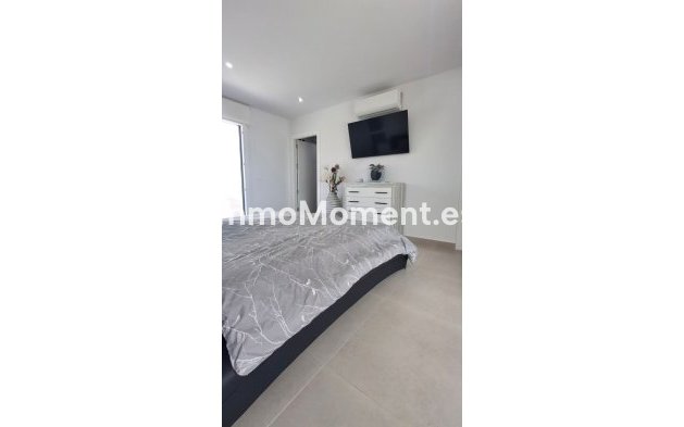 Reventa - Villa independiente - Benidorm - Urb Entre Naranjos