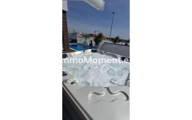 Reventa - Villa independiente - Benidorm - Urb Entre Naranjos