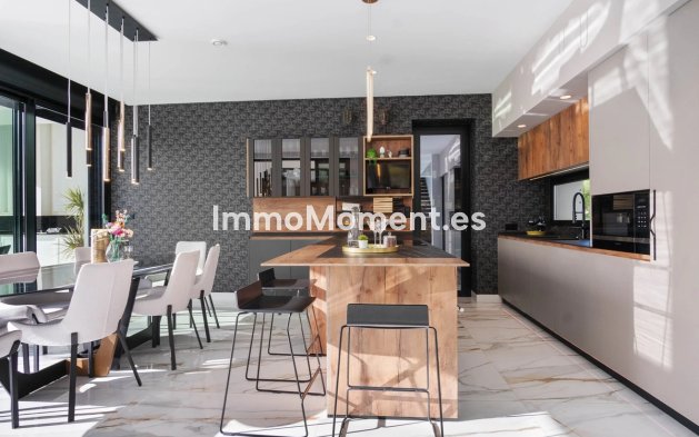 Wiederverkauf - Villa - Orihuela - Villamartin