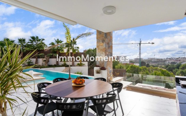 Wiederverkauf - Villa - Orihuela - Villamartin