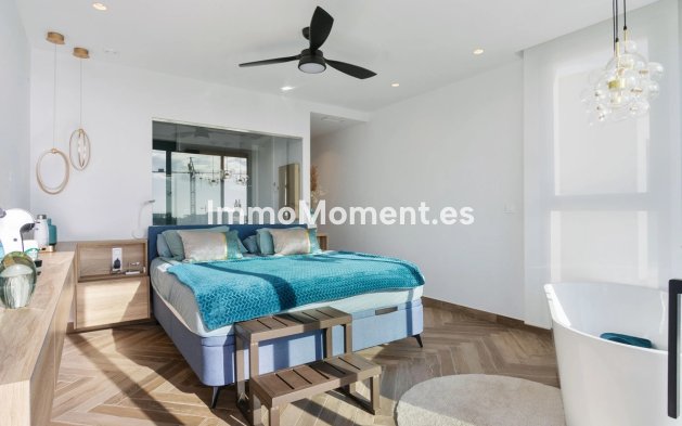 Wiederverkauf - Villa - Orihuela - Villamartin