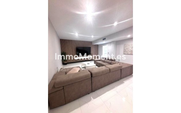 Wiederverkauf - Villa - Orihuela - Villamartin