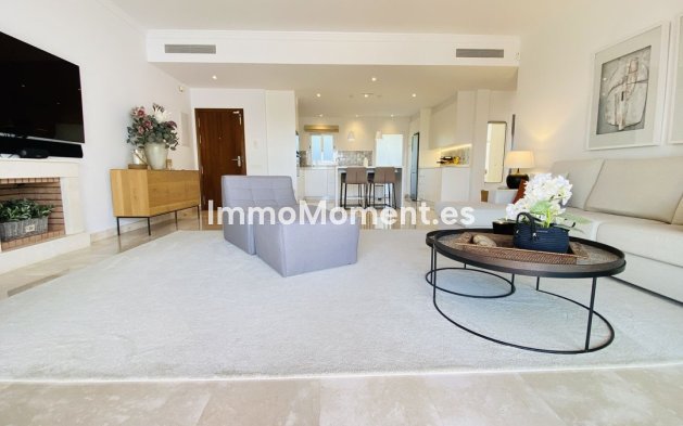 Resale - Apartment - El Paraiso - New Golden Mile