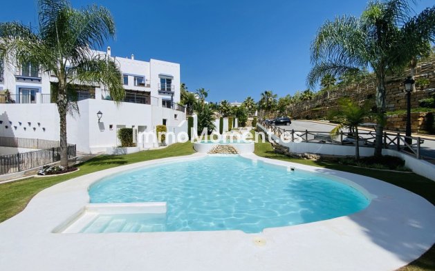 Resale - Apartment - El Paraiso - New Golden Mile
