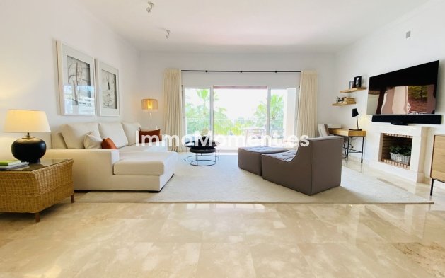 Resale - Apartment - El Paraiso - New Golden Mile
