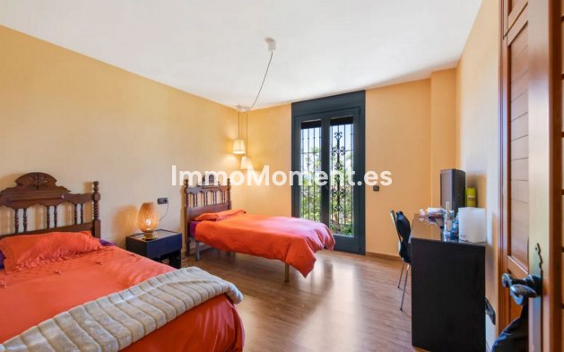 Resale - Country house - Estepona - Estepona Centro