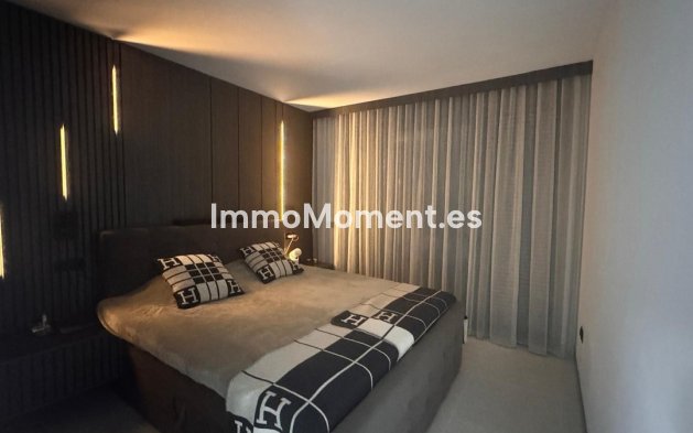Resale - Apartment - Estepona - Costalita