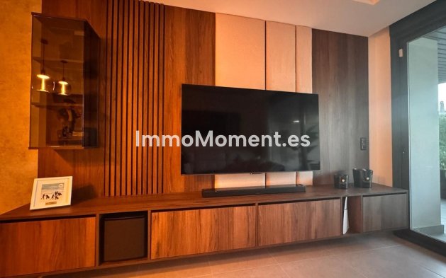Resale - Apartment - Estepona - Costalita