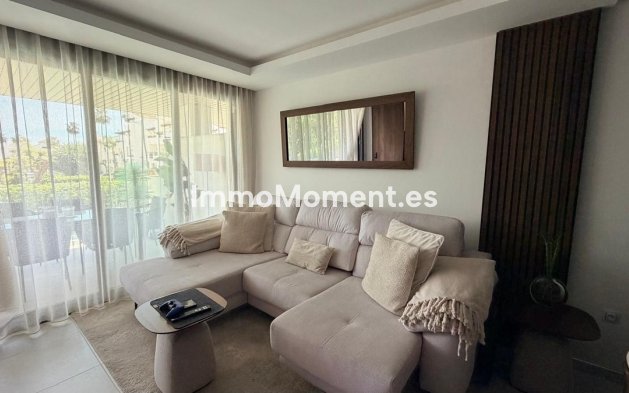 Resale - Apartment - Estepona - Costalita