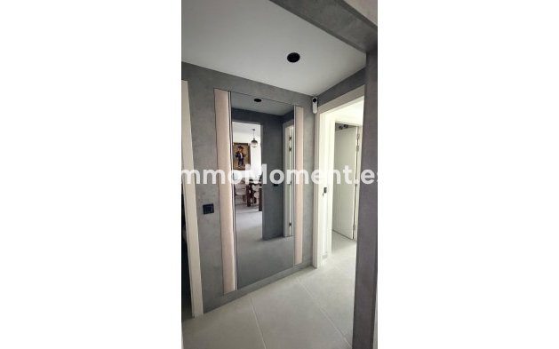 Resale - Apartment - Estepona - Costalita