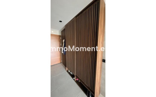 Resale - Apartment - Estepona - Costalita