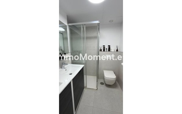 Resale - Apartment - Estepona - Costalita