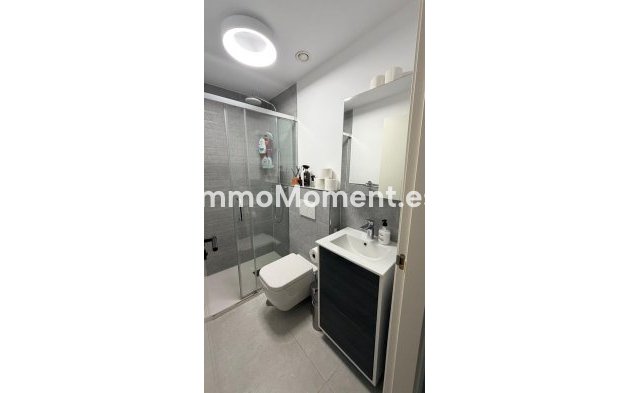 Resale - Apartment - Estepona - Costalita