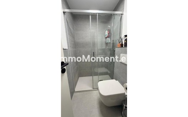 Resale - Apartment - Estepona - Costalita