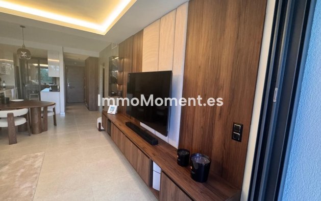 Resale - Apartment - Estepona - Costalita