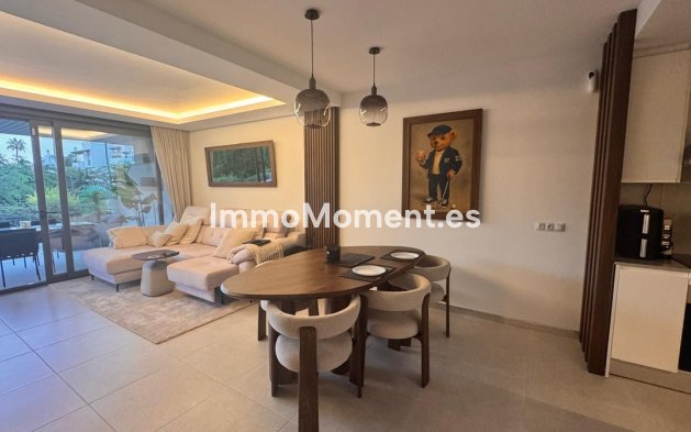 Resale - Apartment - Estepona - Costalita