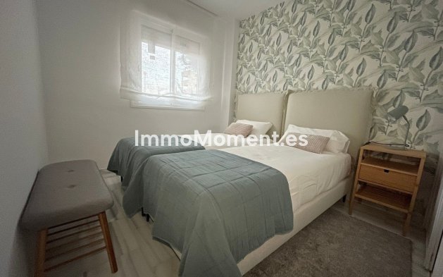 Resale - Apartment - Casares - Casares Centro