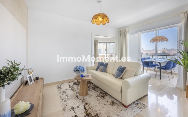 Resale - Apartment - Estepona - Estepona Centro