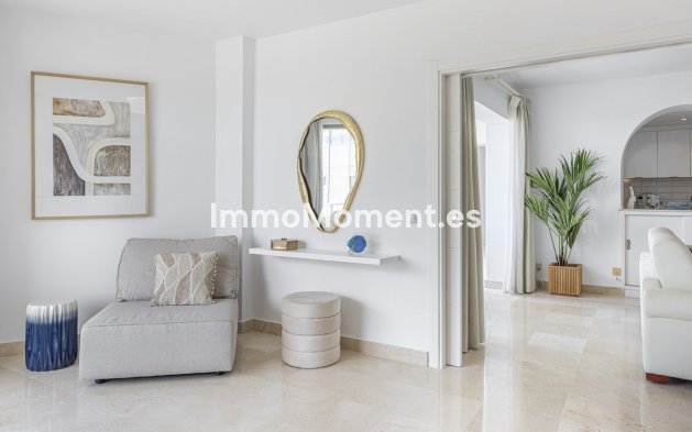 Resale - Apartment - Estepona - Estepona Centro