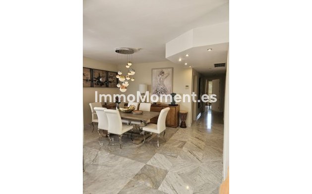 Wiederverkauf - Wohnung -   Inländisch - Alhaurín de la Torre