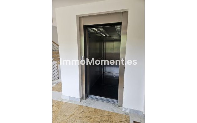Wiederverkauf - Wohnung -   Inländisch - Alhaurín de la Torre
