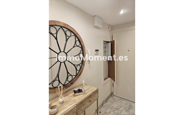 Wiederverkauf - Wohnung -   Inländisch - Alhaurín de la Torre