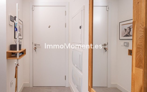 Resale - Apartment - Estepona - Selwo