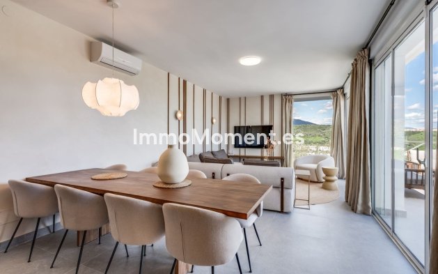 Resale - Villa - Estepona - Estepona Centro
