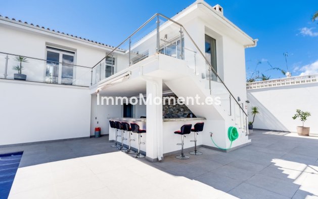 Resale - Villa - Estepona - Estepona Centro