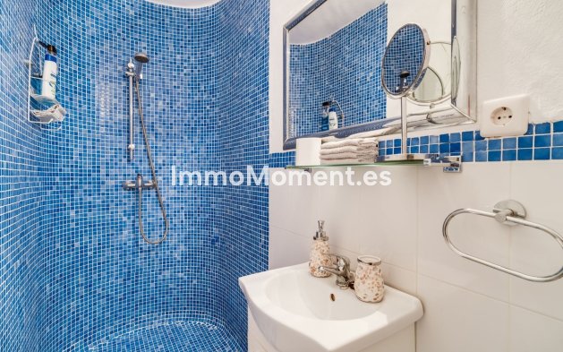 Resale - Villa - Estepona - Estepona Centro
