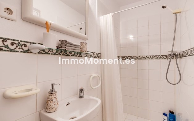 Resale - Villa - Estepona - Estepona Centro