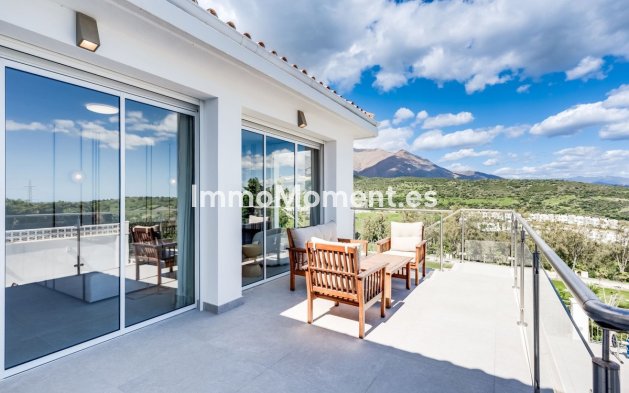 Resale - Villa - Estepona - Estepona Centro
