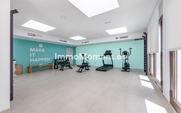 Resale - Apartment - Estepona - Estepona Centro