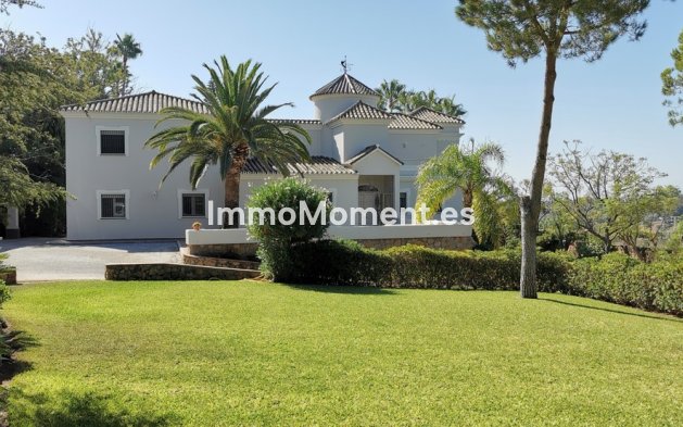 Resale - Villa - Estepona - Estepona Centro