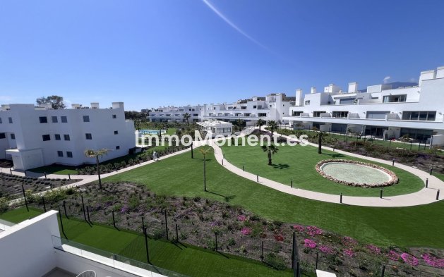 Resale - Apartment - Estepona - Bel Air
