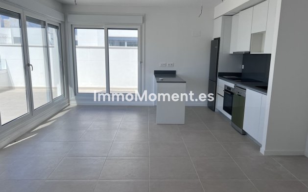 Resale - Apartment - Estepona - Bel Air