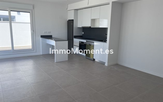 Resale - Apartment - Estepona - Bel Air