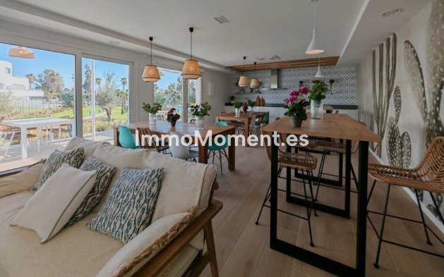 Resale - Apartment - Estepona - Bel Air