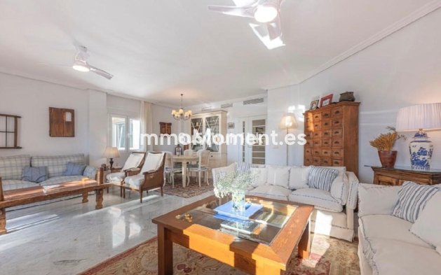 Resale - Apartment - Marbella - Bahía de Marbella