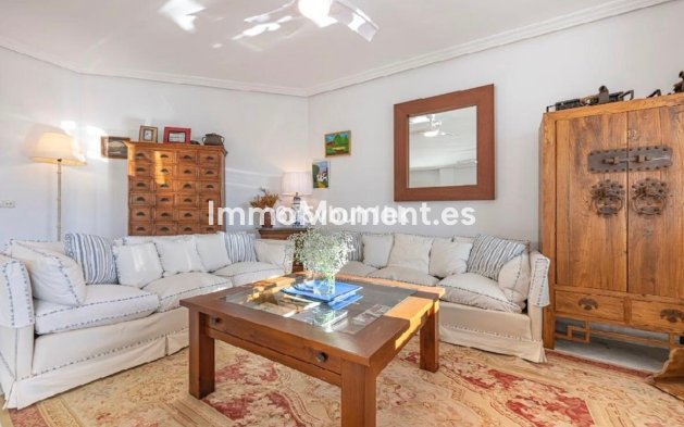 Resale - Apartment - Marbella - Bahía de Marbella