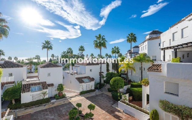 Resale - Apartment - Marbella - Bahía de Marbella