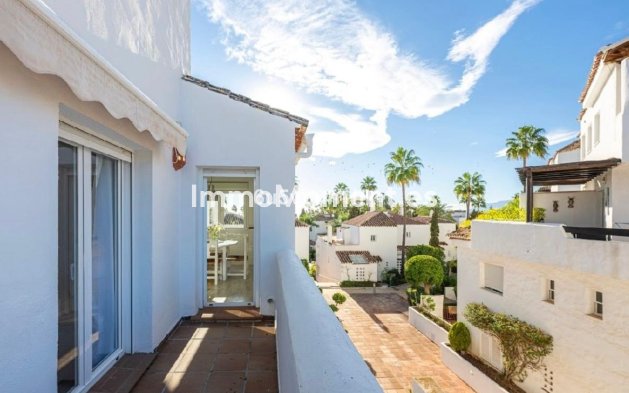 Resale - Apartment - Marbella - Bahía de Marbella