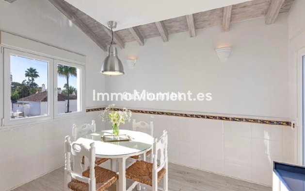 Resale - Apartment - Marbella - Bahía de Marbella