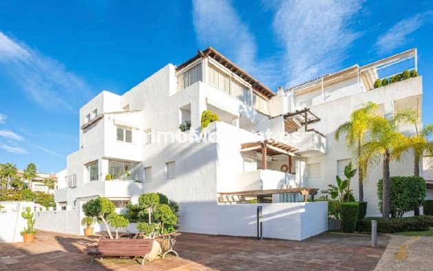 Resale - Apartment - Marbella - Bahía de Marbella