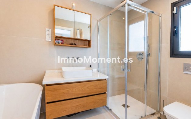 Wiederverkauf - Freistehende Villa - Benalmadena - La Capellania