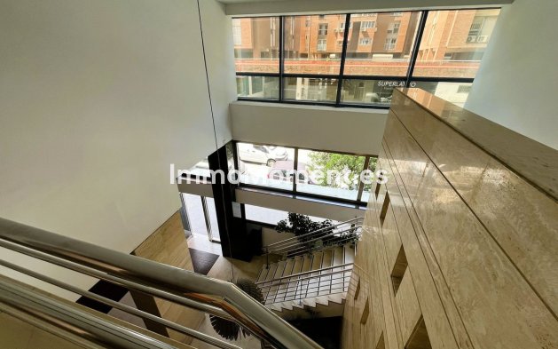 Wiederverkauf - Wohnung - Málaga - Perchel Sur
