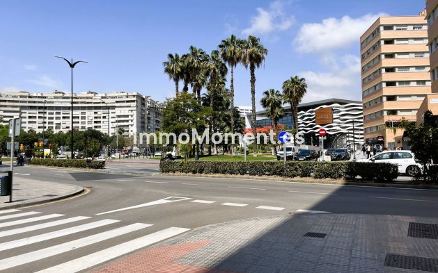 Wiederverkauf - Wohnung - Málaga - Perchel Sur