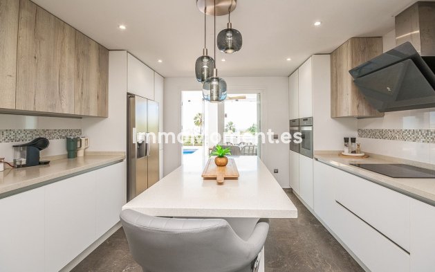 Wiederverkauf - Villa - Estepona  - Estepona Centro