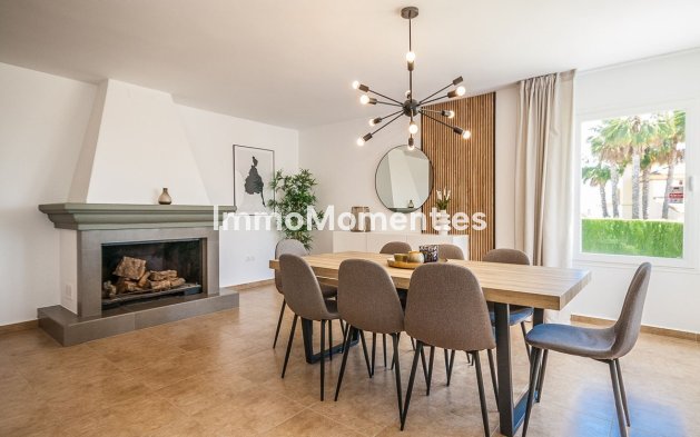 Wiederverkauf - Villa - Estepona  - Estepona Centro