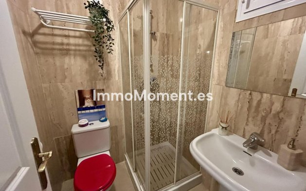 Resale - Apartment - Marbella - Elviria